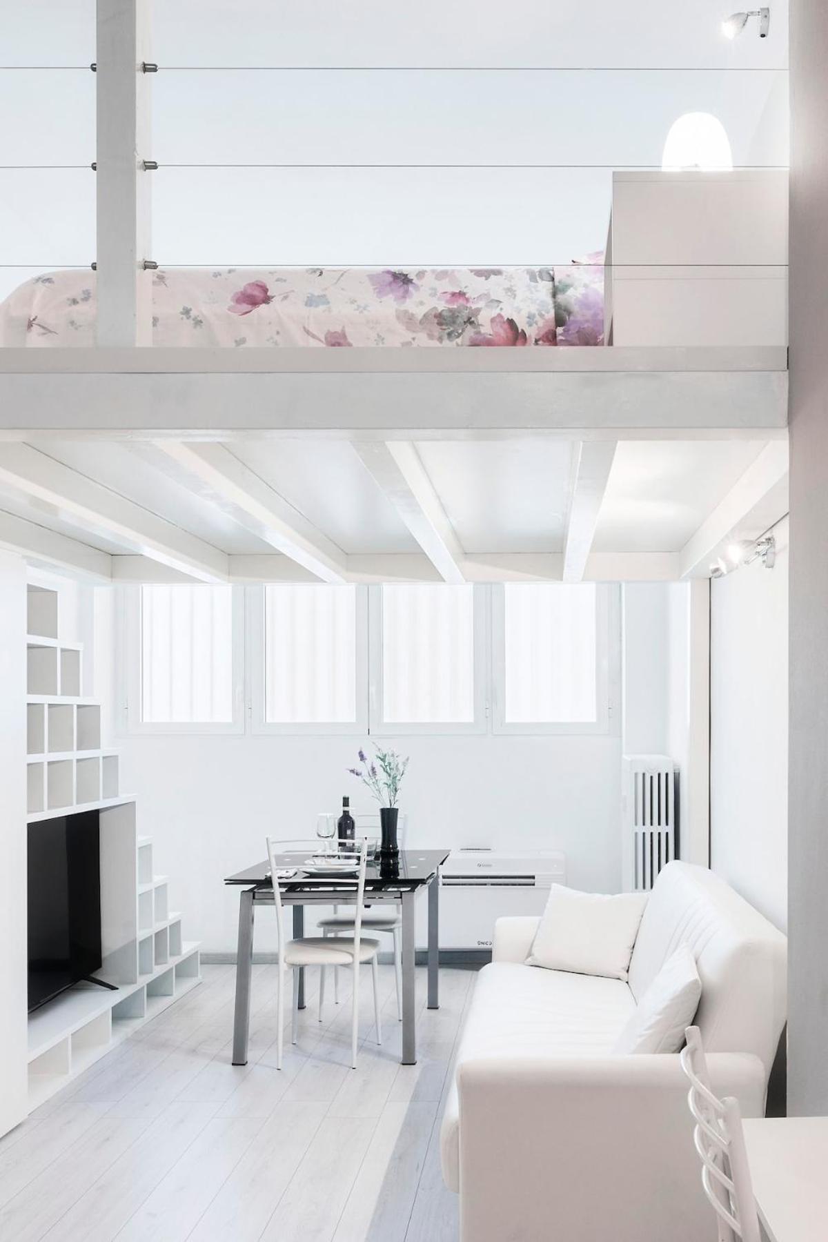 Apartment Modern Loft In Milan's Heart